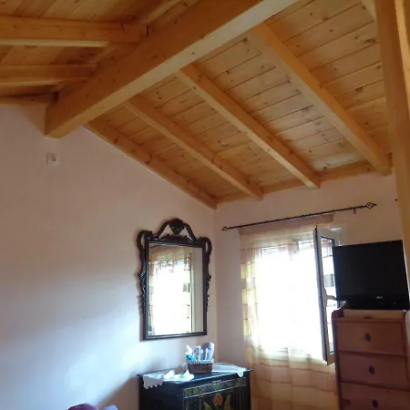 Harry's Retreat Kır Evi *